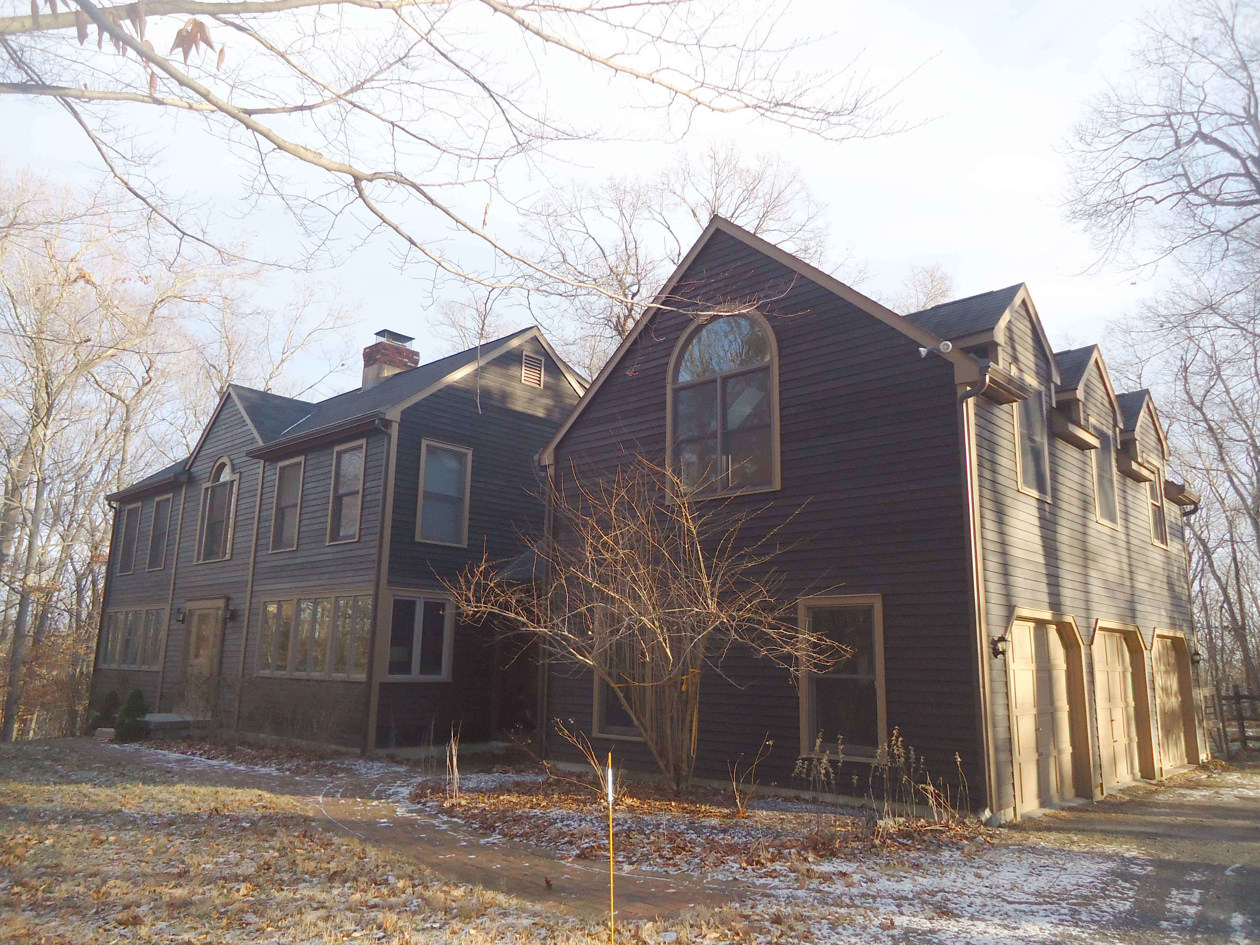 Building photograph for 15 MINE HILL RD EAST